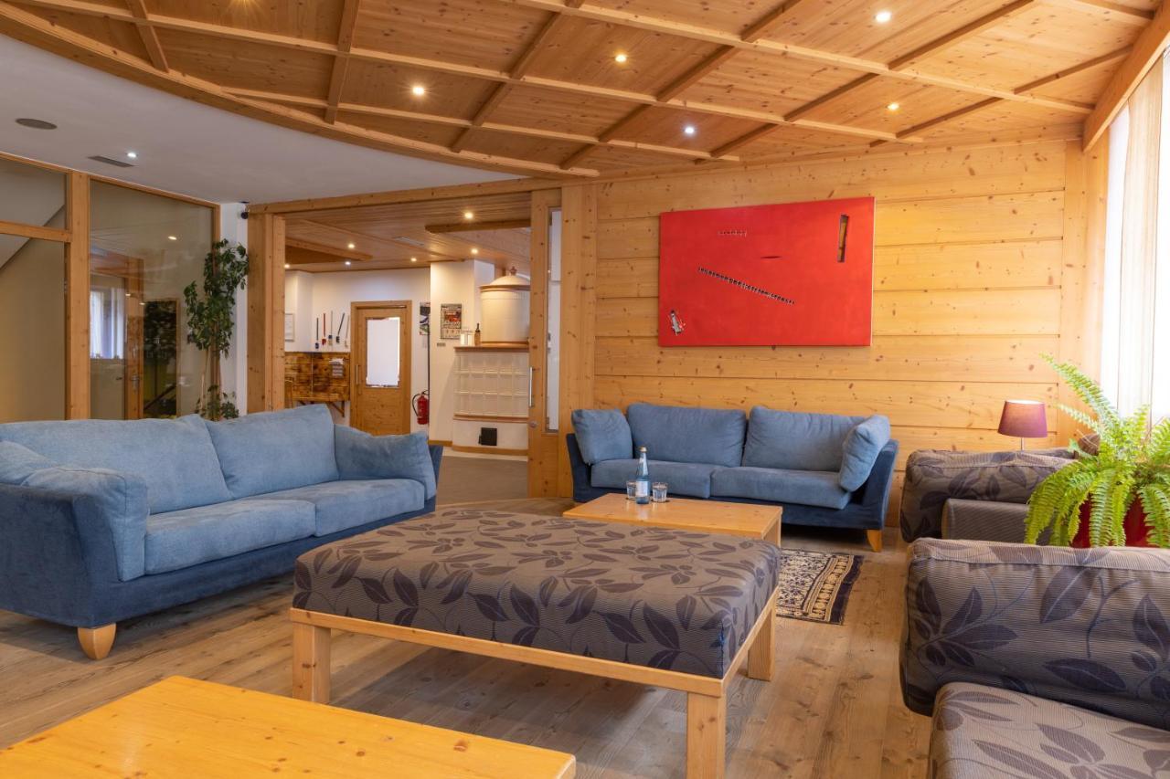 Alpine Mugon Hotel Vason Exterior photo